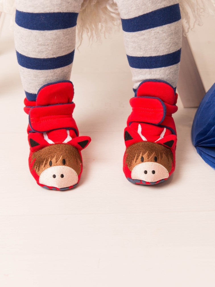 Blade & Rose Highland Cow Booties - beautifully quirky, soft and cosy baby booties in bright red with the cutest Highland Cow design. Say It Baby Gifts