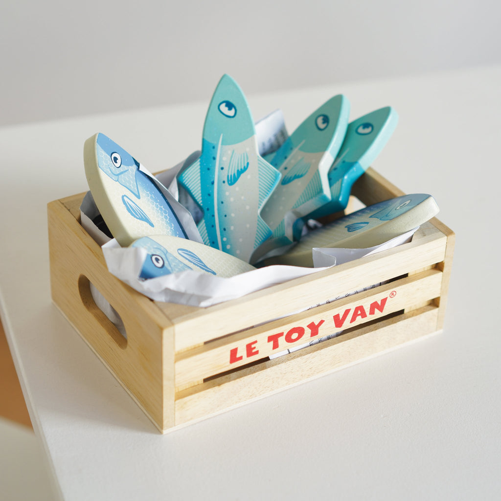Get the catch of the day with this fab Le Toy Van Fresh Fish Crate - a brilliant imaginative gift for young children