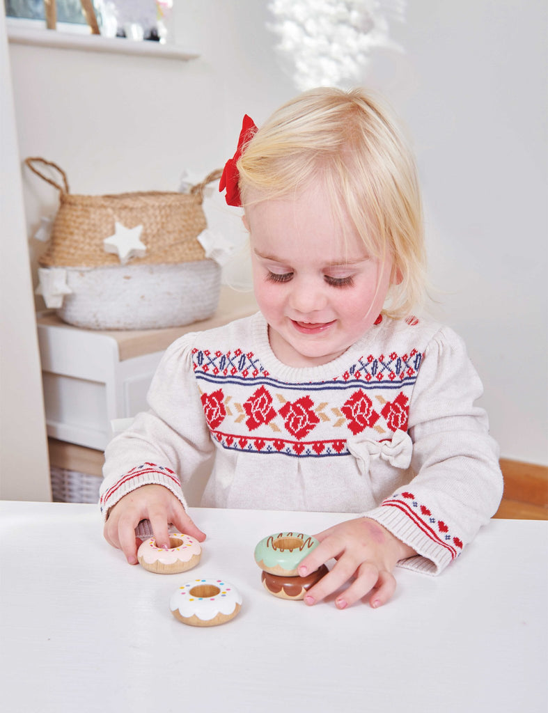 Le Toy Van Doughnuts - pretend play food. Suitable for age 2 +